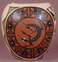 Jemez Lizard Vase