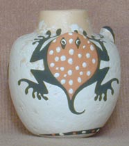 Zuni Mini Lizard and Toad Pot